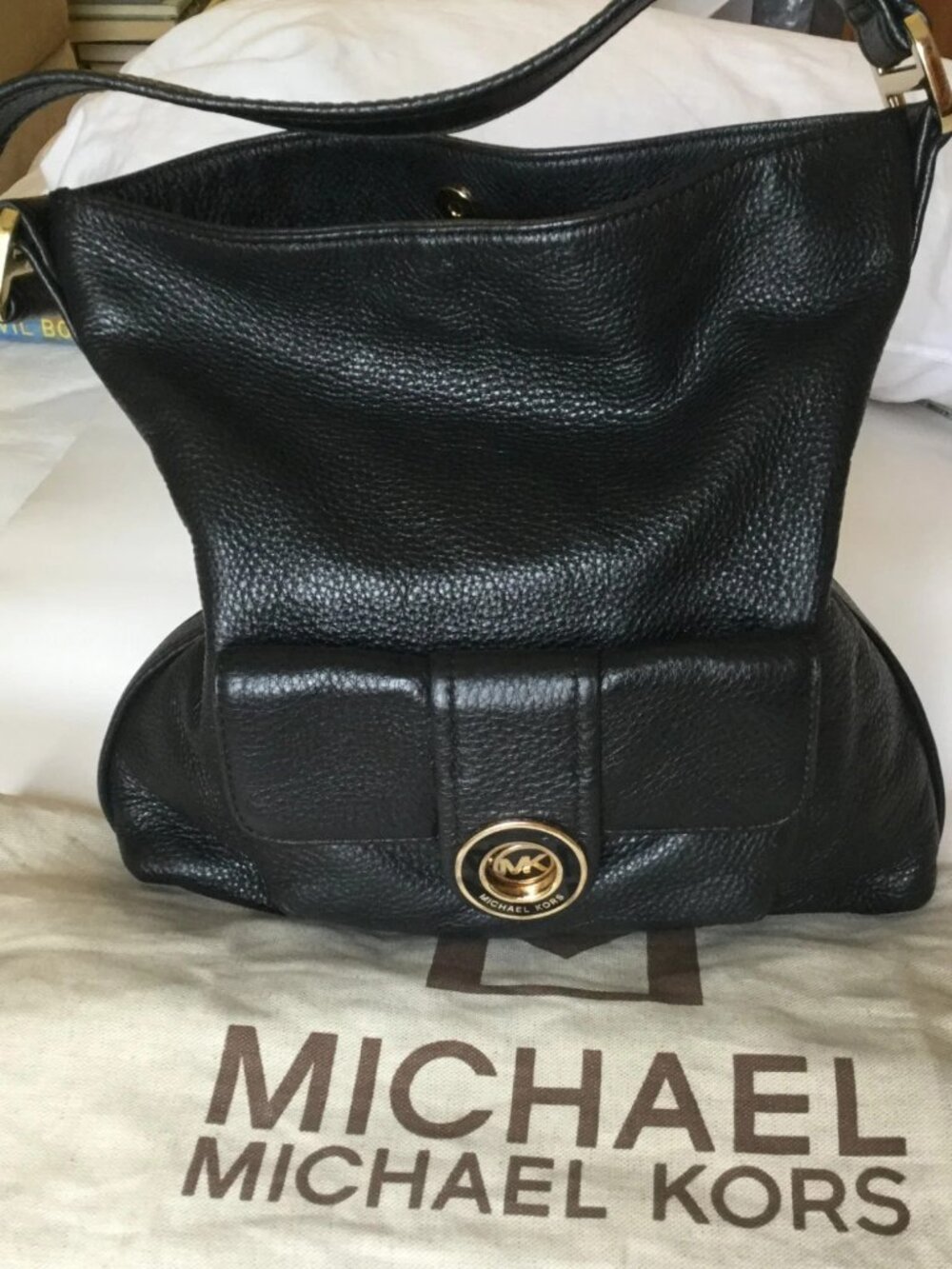 RARE!! $360 Michael Kors SALE! Black Pushlock MK Large Shoulder Bag -LEATHER